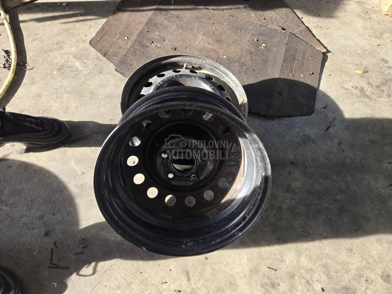 Čelične felne 5x114.3 15" 5 x 114.3