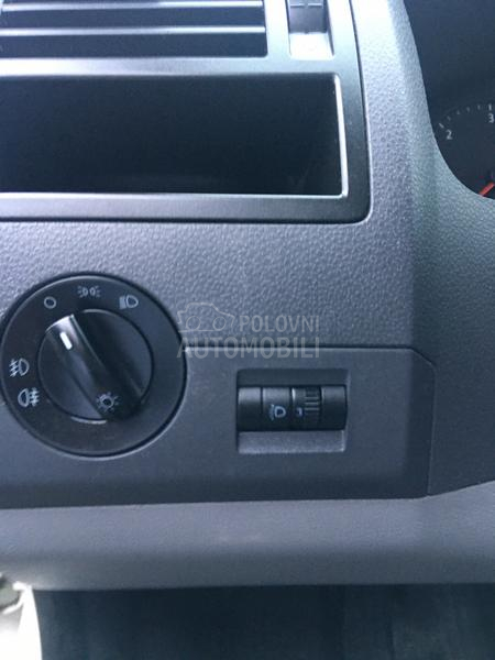 Volkswagen Multivan T5, 2.5l, 8 sed.