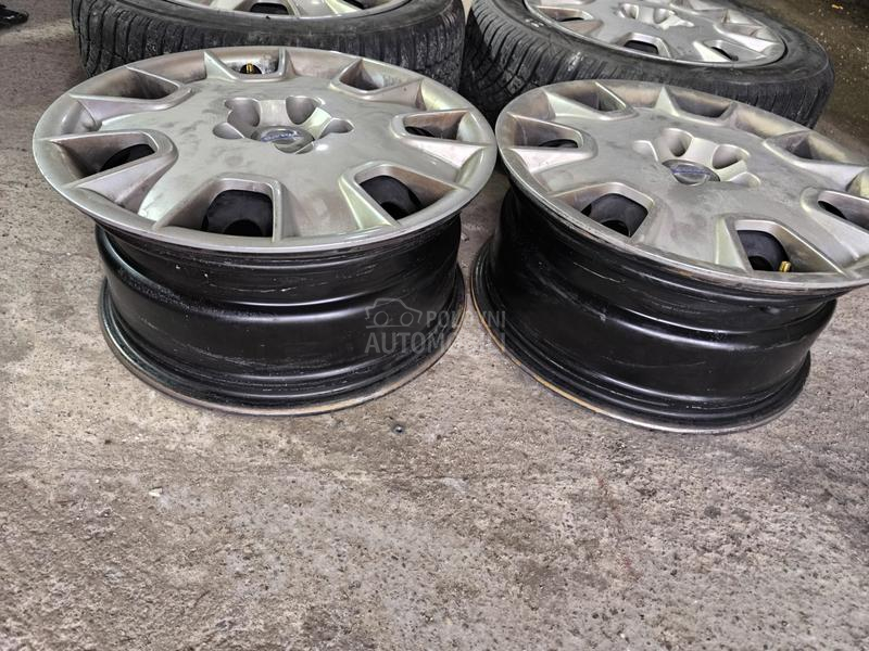 Bridgestone 215/55 R16 Zimska