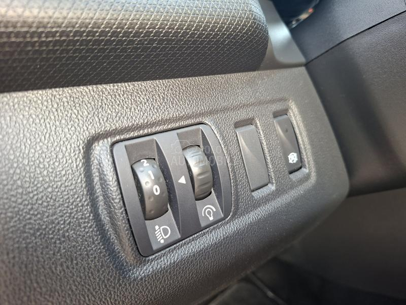 Renault Clio 1.5  DCI   / N O V /