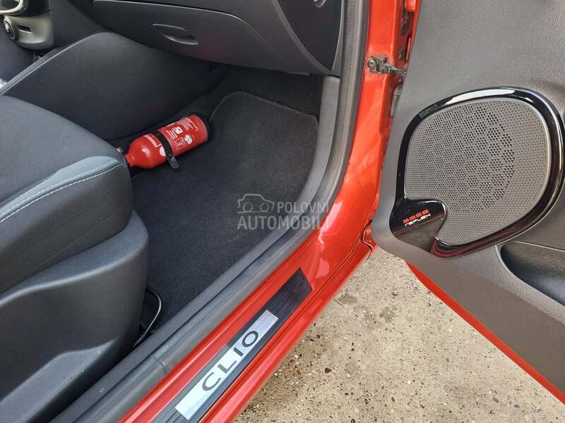 Renault Clio 1.5  DCI   / N O V /