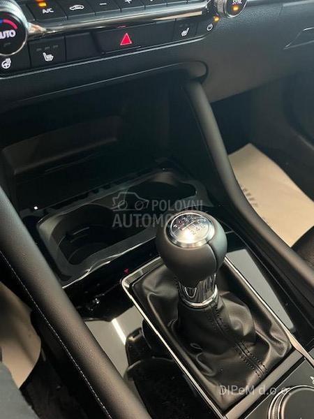 Mazda 3 EXCLUSIVE LINE