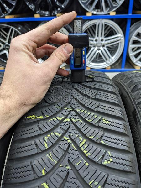 Hankook 185/65 R15 Zimska