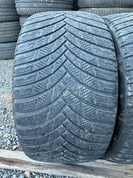 Firestone 245/40 R18 Zimska
