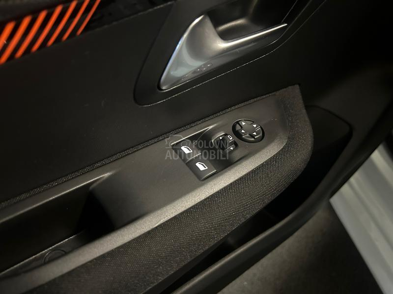 Peugeot 208 E