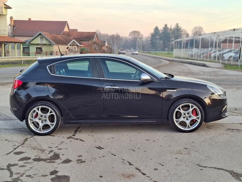 Alfa Romeo Giulietta 1,4b
