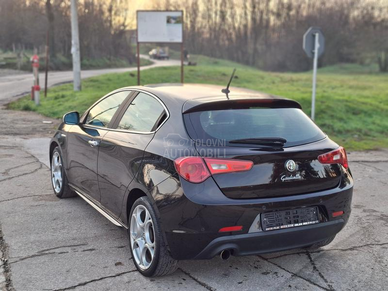 Alfa Romeo Giulietta 1,4b