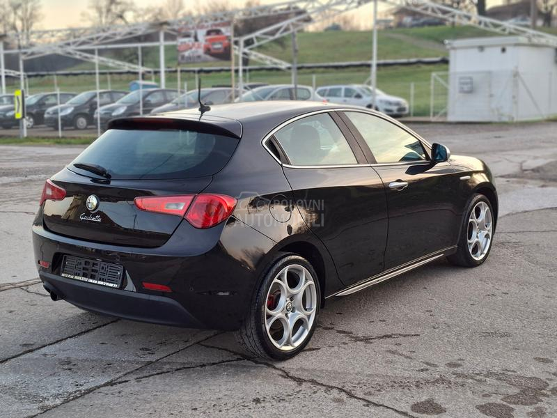 Alfa Romeo Giulietta 1,4b