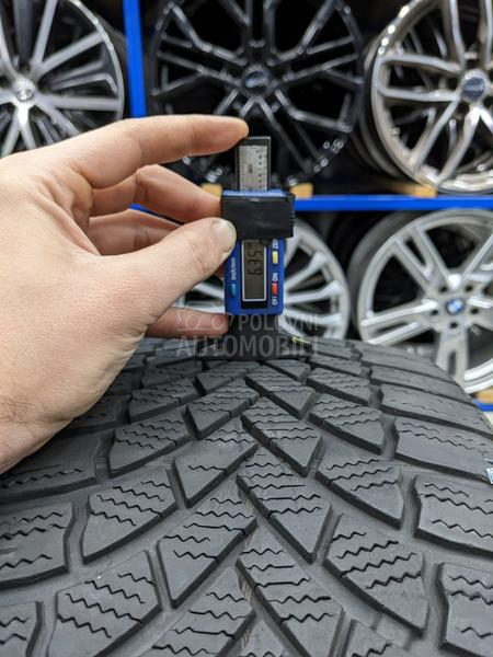 Bridgestone 235/45 R18 Zimska