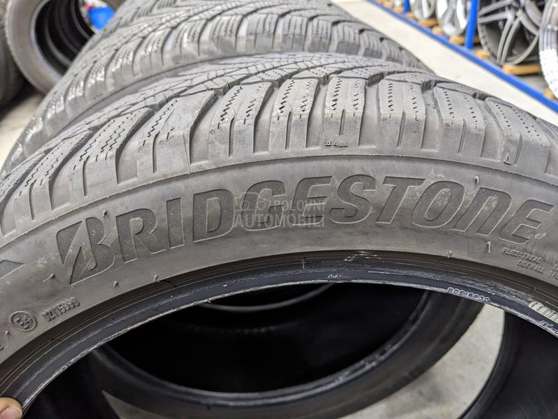 Bridgestone 235/45 R18 Zimska