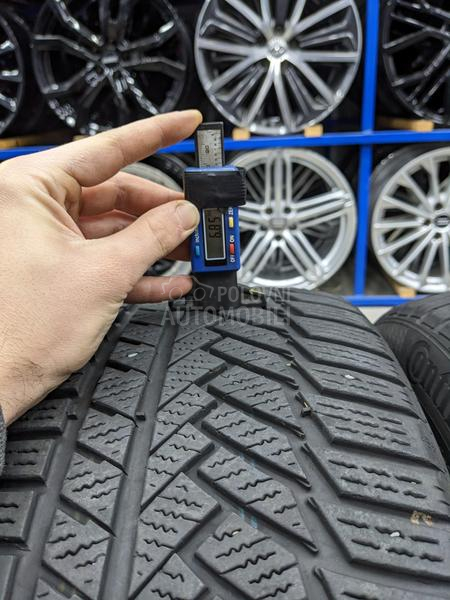 Continental 235/45 R18 Zimska