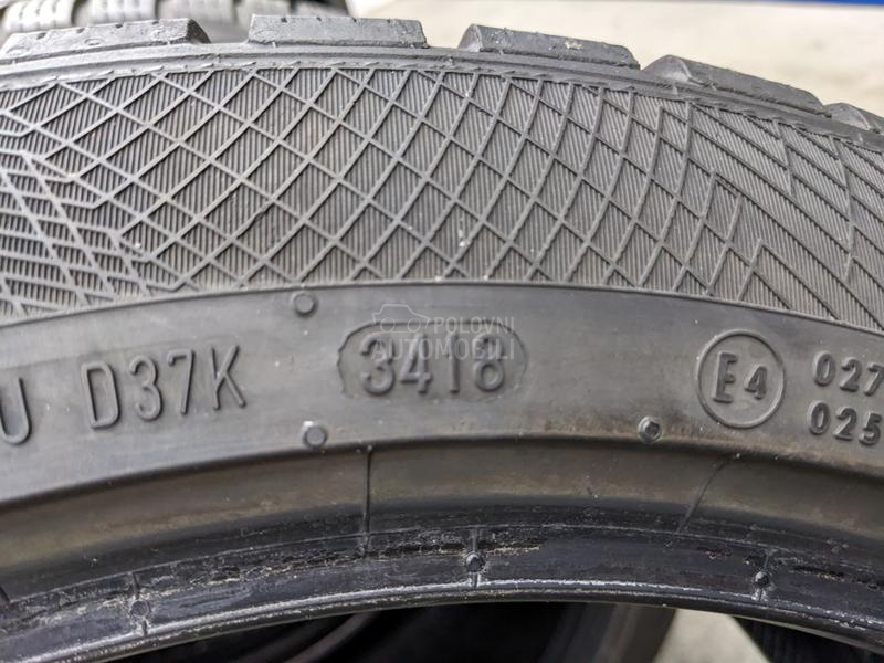Continental 235/45 R18 Zimska