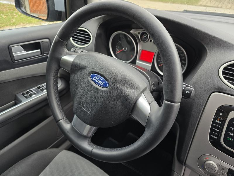 Ford Focus 1.6b G A S 2 klj