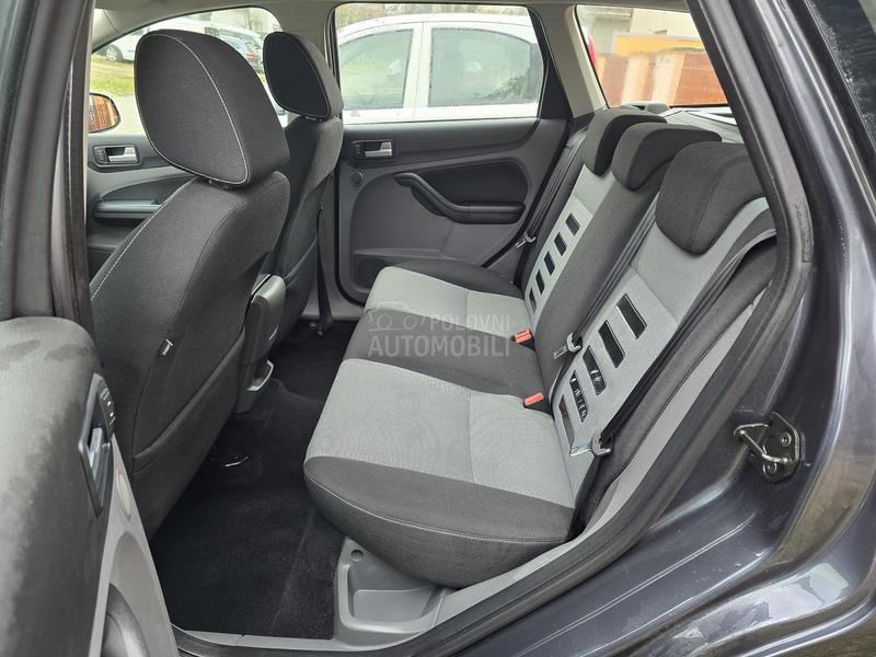 Ford Focus 1.6b G A S 2 klj