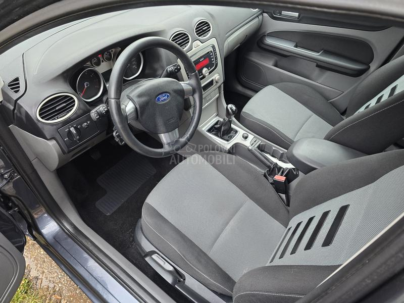 Ford Focus 1.6b G A S 2 klj