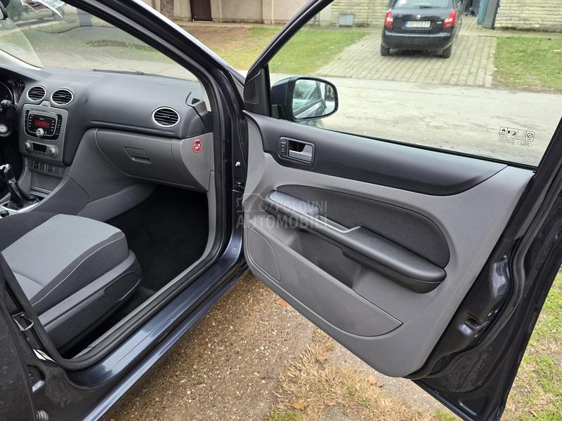 Ford Focus 1.6b G A S 2 klj