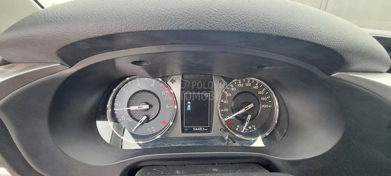 Toyota Hi Lux 2.4D4D 4x4 DC COMF