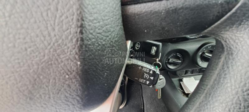 Toyota Hi Lux 2.4D4D 4x4 DC COMF