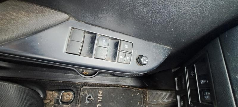 Toyota Hi Lux 2.4D4D 4x4 DC COMF