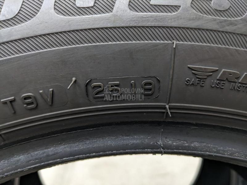 Bridgestone 205/60 R16 Zimska