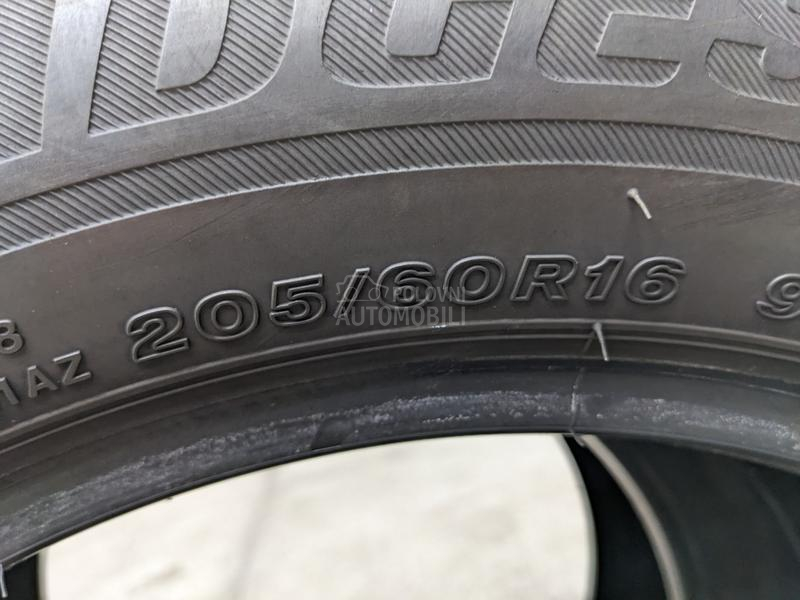 Bridgestone 205/60 R16 Zimska