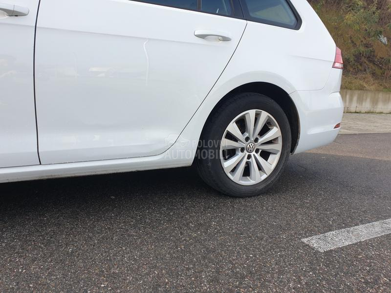 Volkswagen Golf 7 1.5 TGI DSG