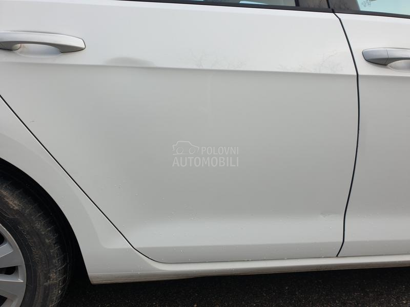 Volkswagen Golf 7 1.5 TGI DSG