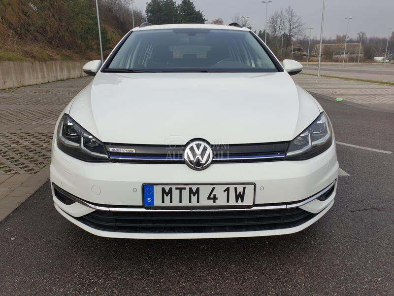 Volkswagen Golf 7 1.5 TGI DSG