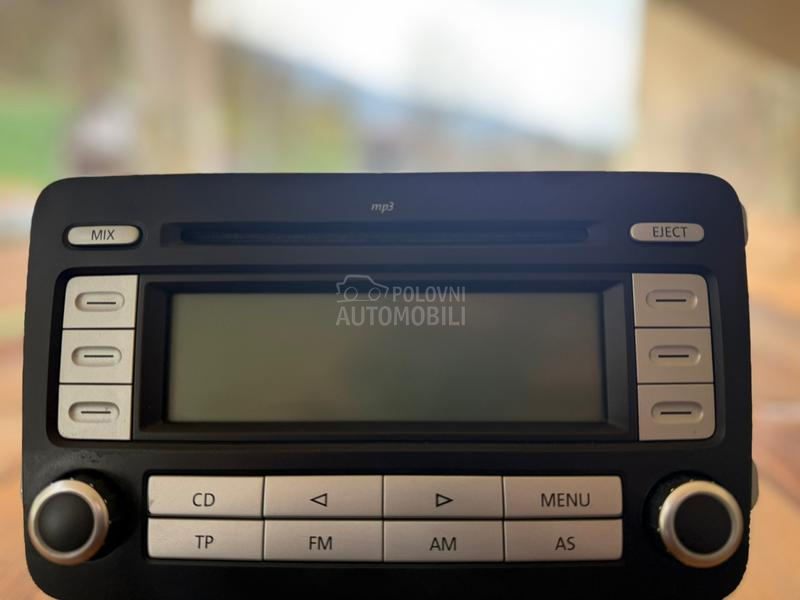 Fabrički radio RCD 300