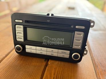 Fabrički radio RCD 300 za Volkswagen Golf 5, Jetta, Golf Plus