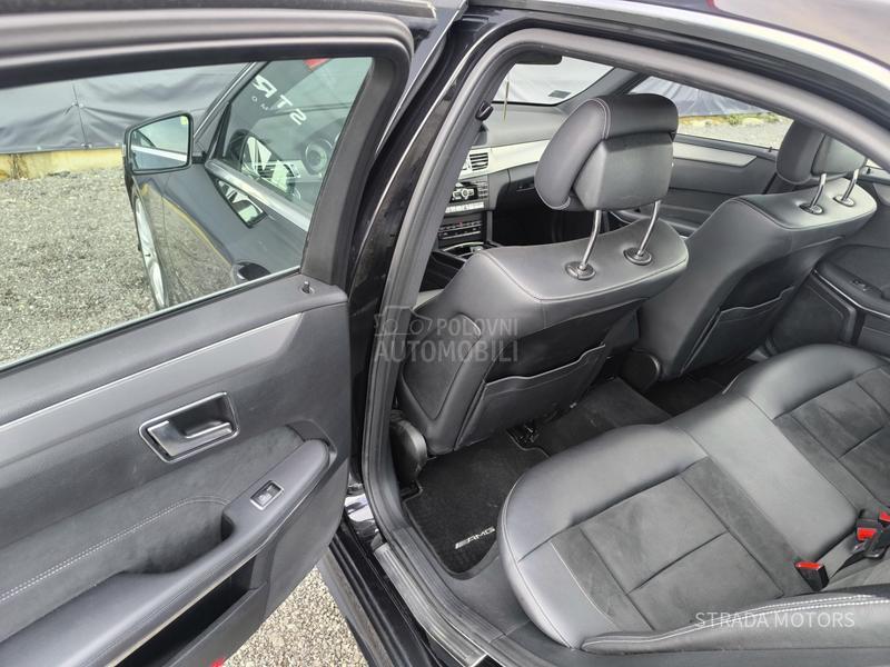 Mercedes Benz E 300 2.0 HIBRID BLU TEC