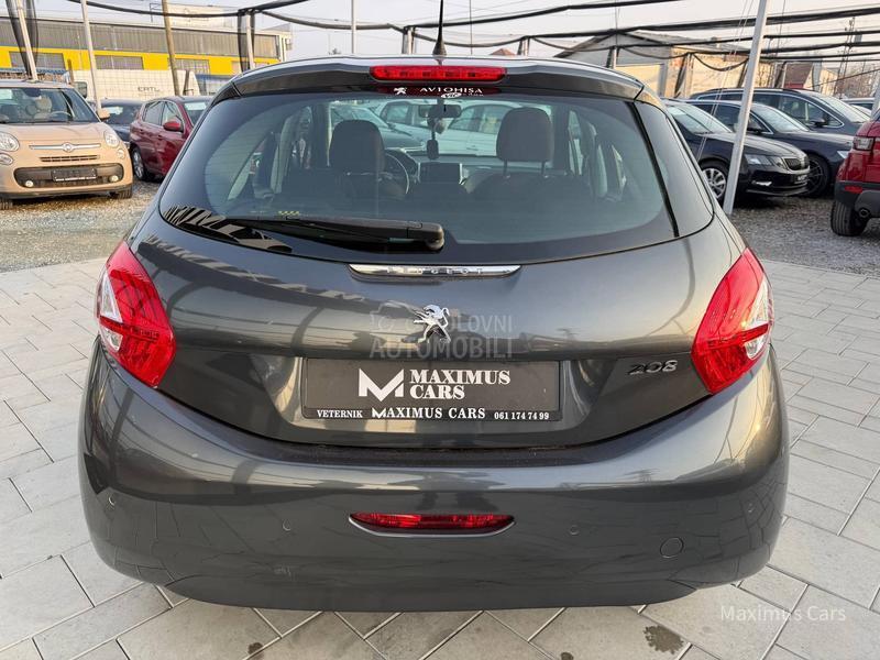 Peugeot 208 1.2b