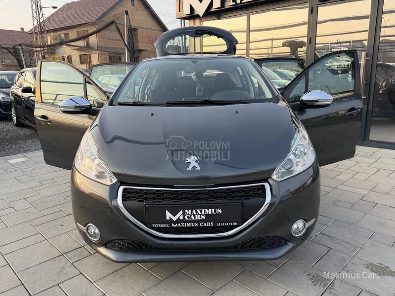 Peugeot 208 1.2b