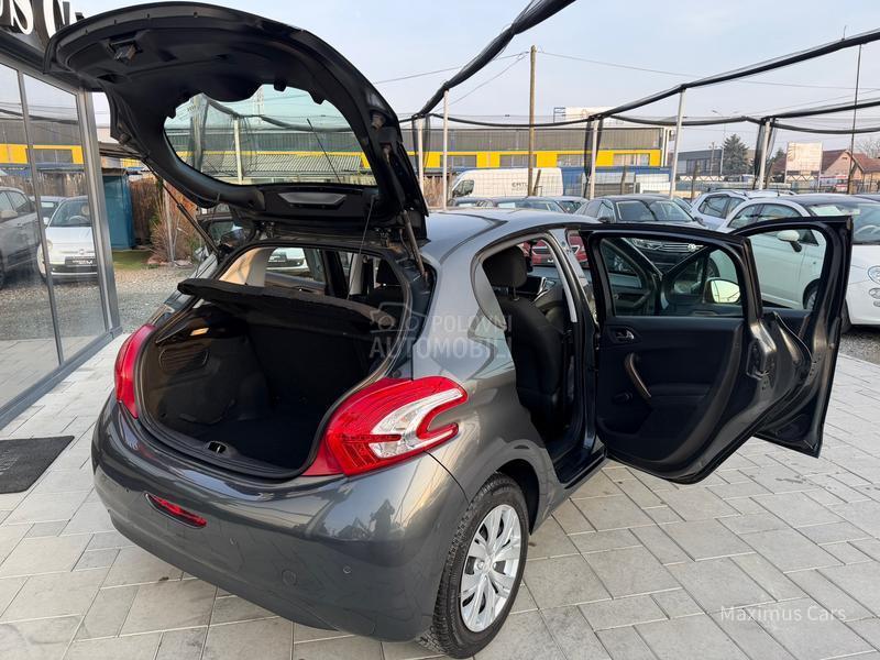 Peugeot 208 1.2b