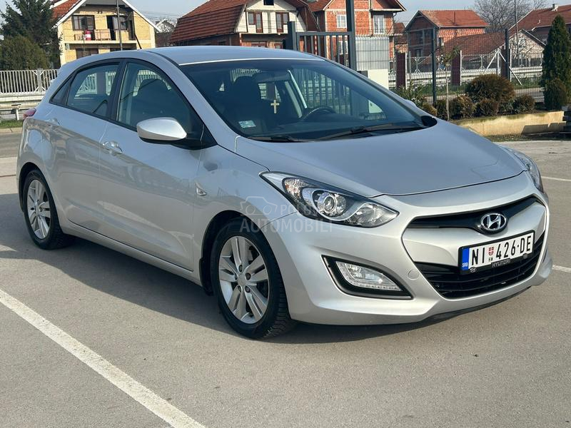 Hyundai i30 1.4/b.e.n.z/74k.w