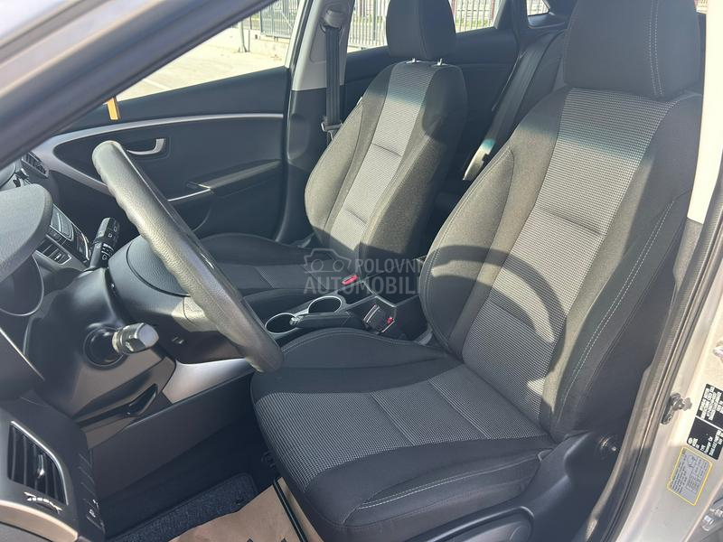 Hyundai i30 1.4/b.e.n.z/74k.w