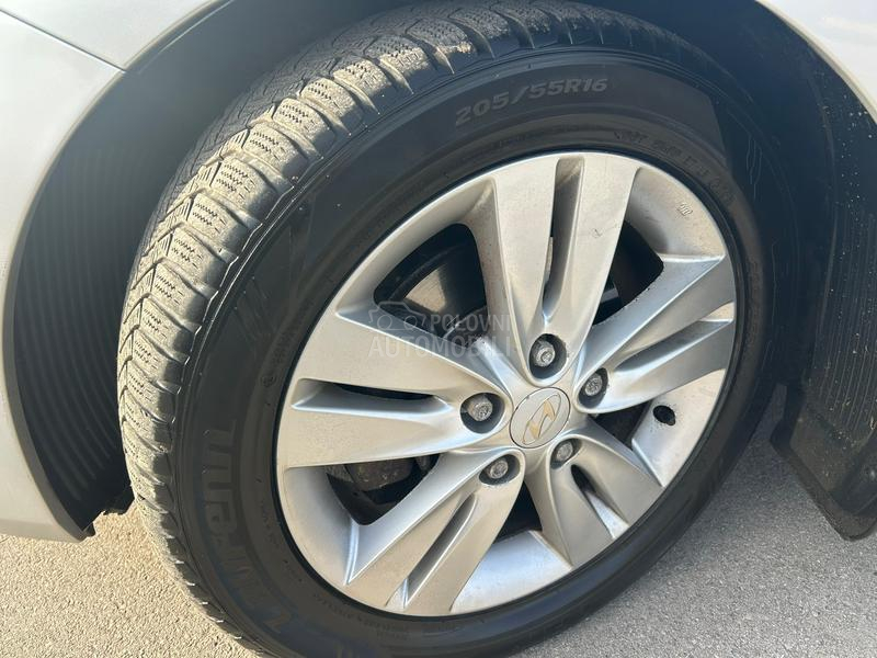 Hyundai i30 1.4/b.e.n.z/74k.w