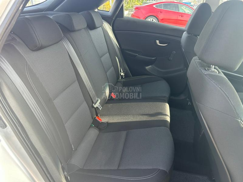Hyundai i30 1.4/b.e.n.z/74k.w