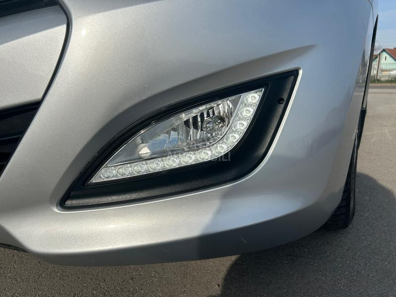 Hyundai i30 1.4/b.e.n.z/74k.w