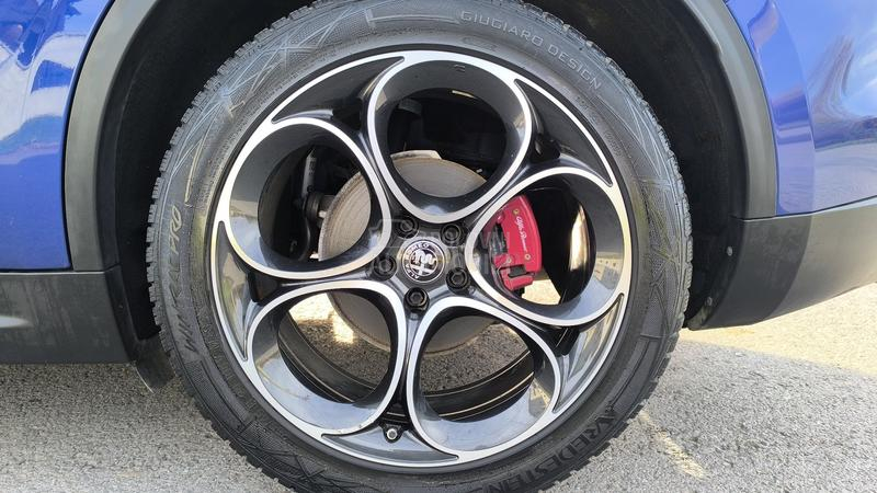 Alfa Romeo Stelvio Karbon/pano