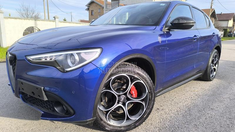 Alfa Romeo Stelvio Karbon/pano