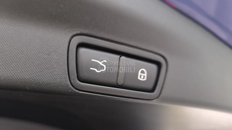 Alfa Romeo Stelvio Karbon/pano