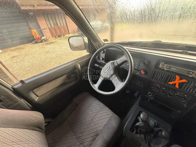 Opel Monterey 3.2i 4x4