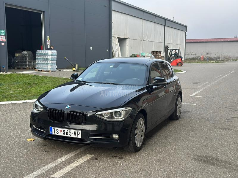 BMW 118 I SPORT F20