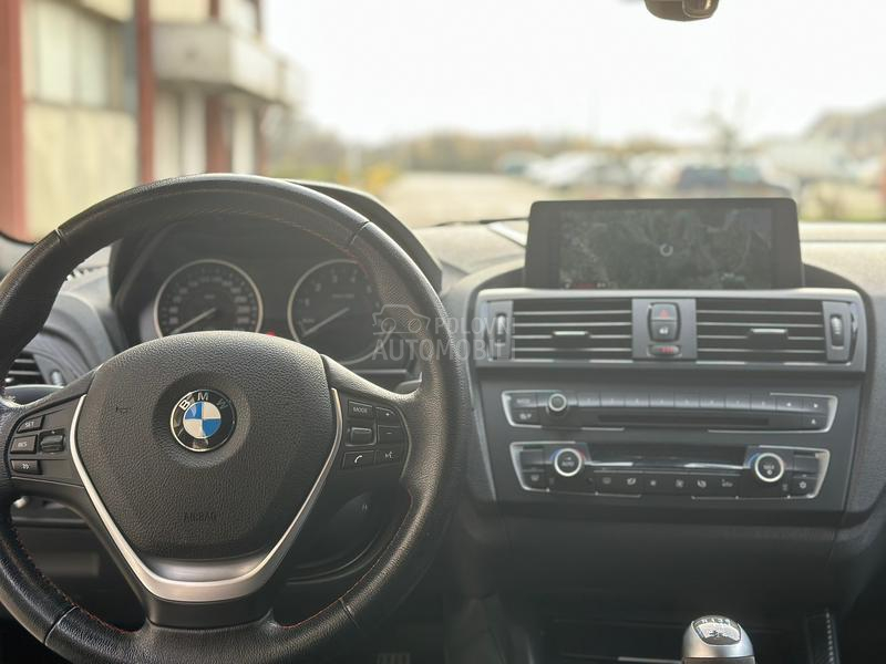 BMW 118 I SPORT F20