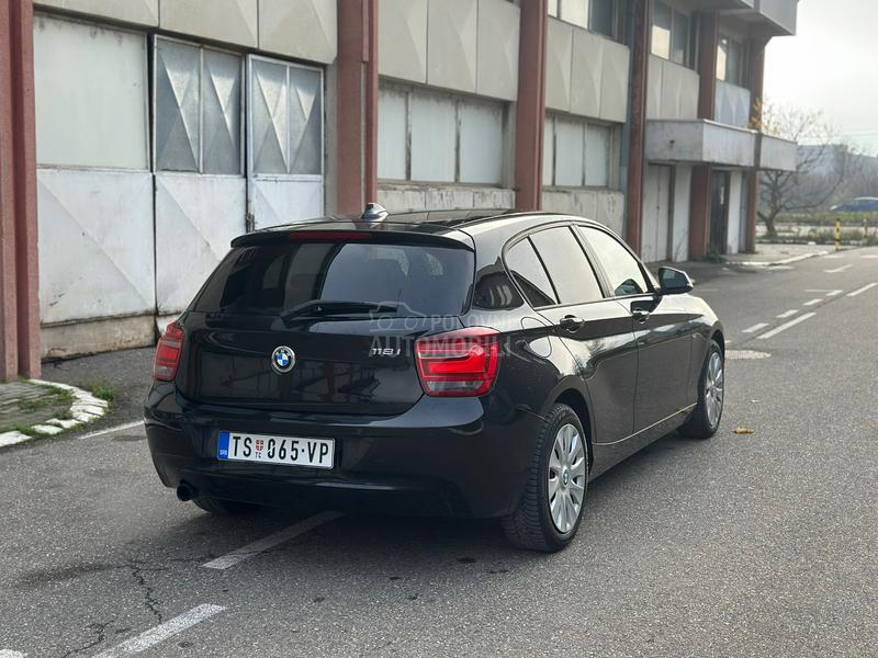 BMW 118 I SPORT F20