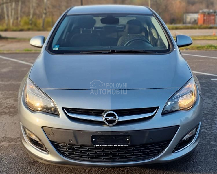Opel Astra J 1.4T active Ch