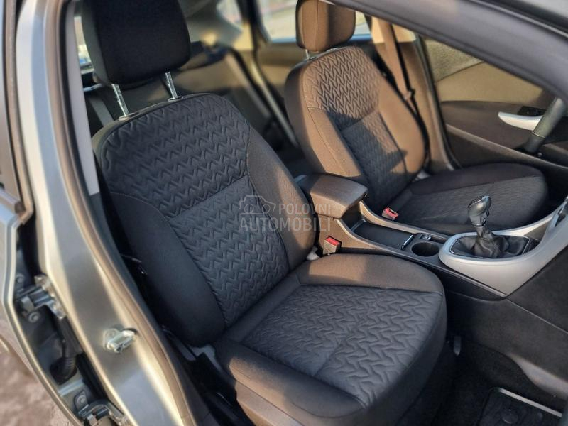 Opel Astra J 1.4T active Ch