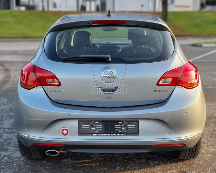 Opel Astra J 1.4T active Ch