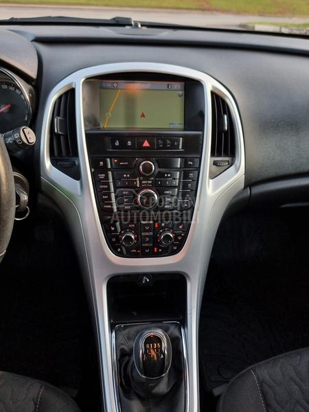 Opel Astra J 1.4T active Ch
